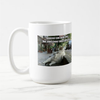 Taza de café divertida del gato