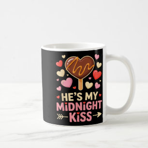 Taza De Café Divertido Él Es Mi Beso De Medianoche San Valentín