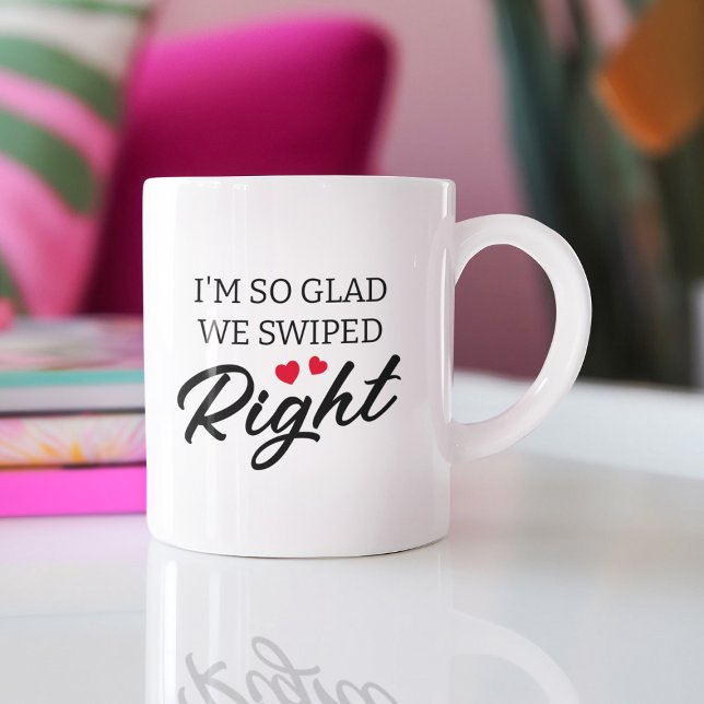 Taza De Café Divertido Valentine nadó a la derecha (Subido por el creador)