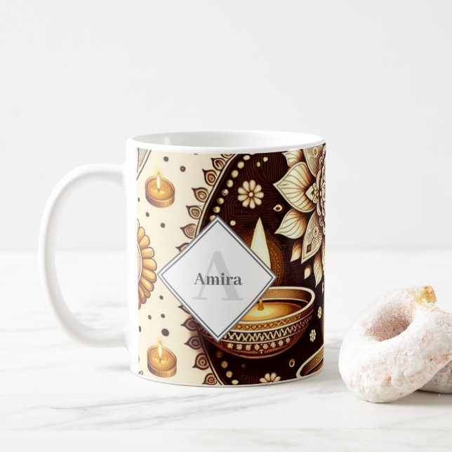 Taza De Café Diwali y rangoli de oro y bronce personalizados (Con donut)
