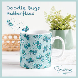 Taza De Café Doodle Bugs Mariposas - turquesa - patrón.