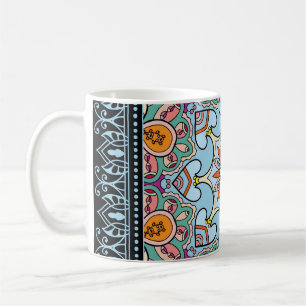 Taza De Café Doodle ornamental colorido: patrón simétrico.