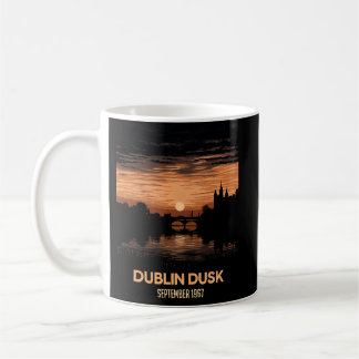 Taza De Café Dublín Dusk: Escenas De Crepúsculo Captantes