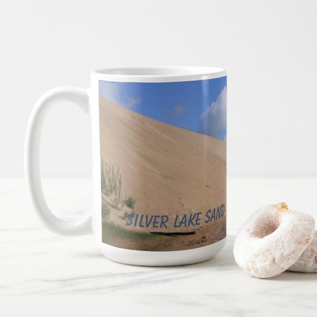 Taza De Café Dunas de arena plateada en el lago, Mears, Michiga (Con donut)