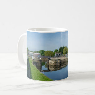 Taza De Café Ecos industriales: vida moderna en el Wakefield
