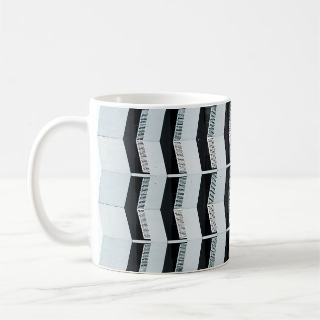 Taza De Café Edificio pintado de blanco (Izquierda)
