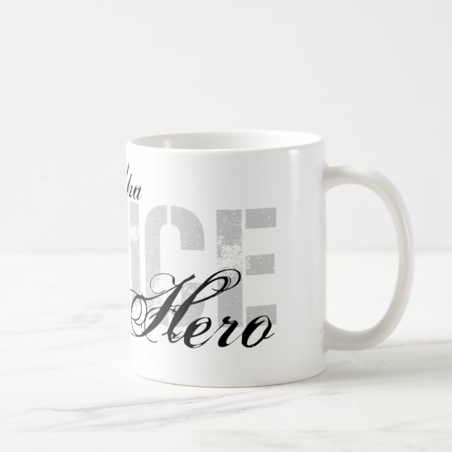 Taza De Café El abuelo es mi héroe - POLICÍA (Derecha)