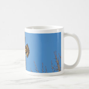 Taza De Café El águila calva crece en los árboles
