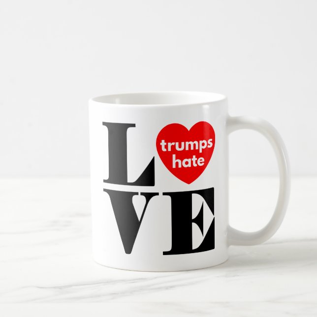 Taza De Café El amor triunfa sobre el odio (Derecha)