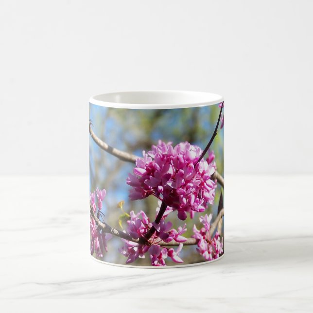 Taza De Café El árbol de Redbud está floreciendo (Centro)