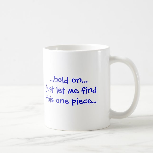 Taza De Café El asimiento del adicto al rompecabezas… en… acaba (Derecha)