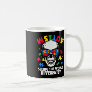 Taza De Café El Autismo Viendo El Mundo Distinguido De Concienc