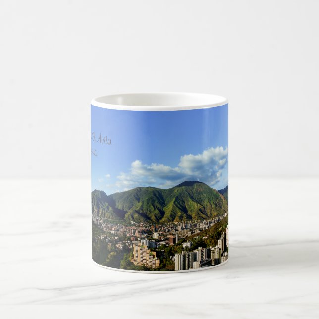 Taza De Café El Avila de día - MAXIMA RESOLUCIÓN (Centro)