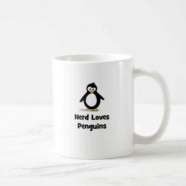 Taza De Café El empollón ama pingüinos (Derecha)