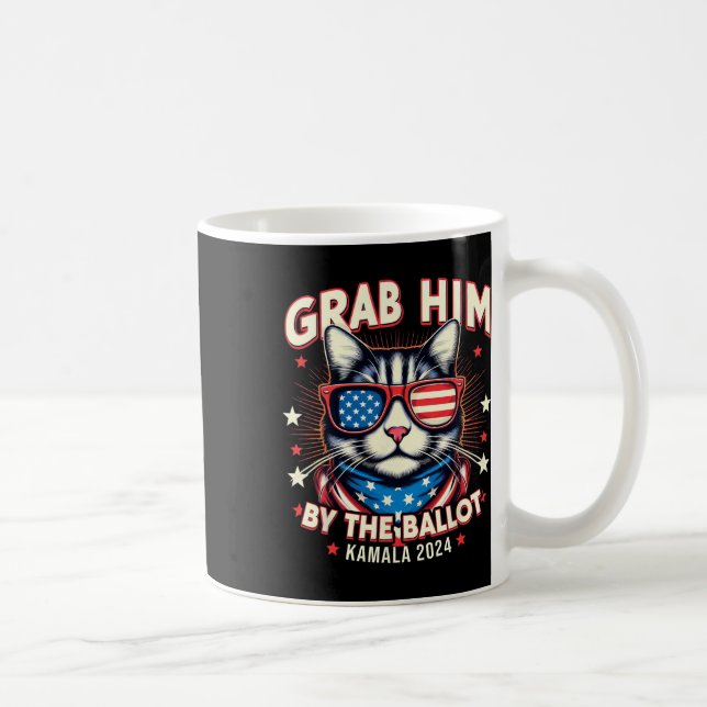 Taza De Café Él En La Cédula De Votación Kamala 2024 Gato Amant (Derecha)