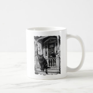 Taza De Café ¡El gato y el cuervo de Halloween!