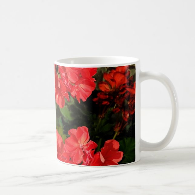 Taza De Café El geranio rojo del estilo antiguo florece los (Derecha)