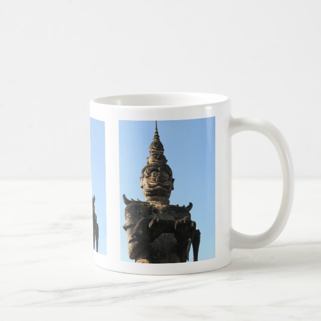 Taza De Café El gran guardián lao .. Parque Buddha, Vientiane,  (Derecha)