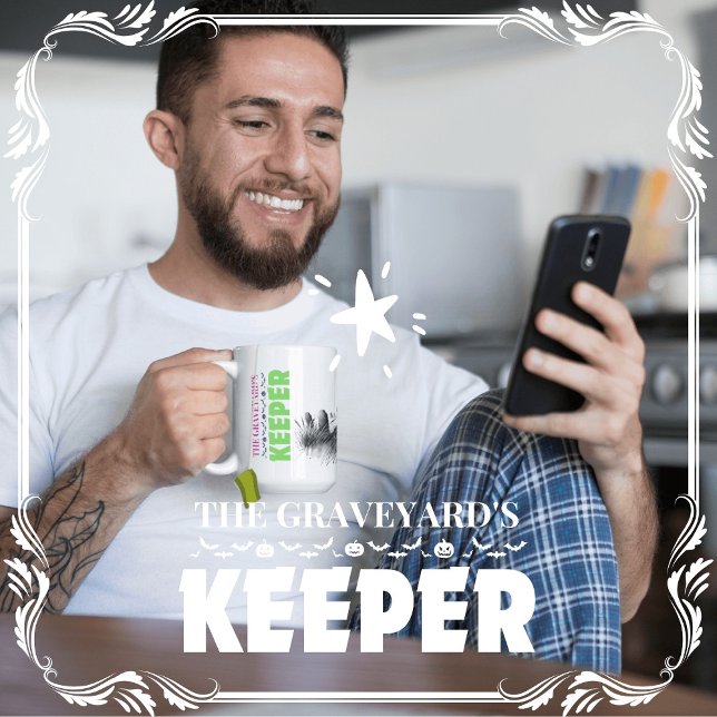 Taza De Café El guardián del cementerio (The Graveyard's Keeper cover from The Beekeeper Store)