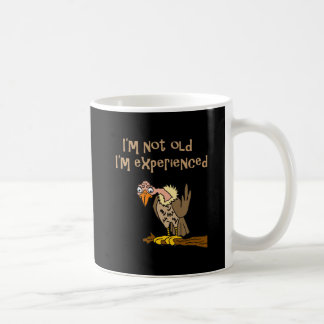 Taza De Café El halcón divertido dice que no soy viejo yo soy