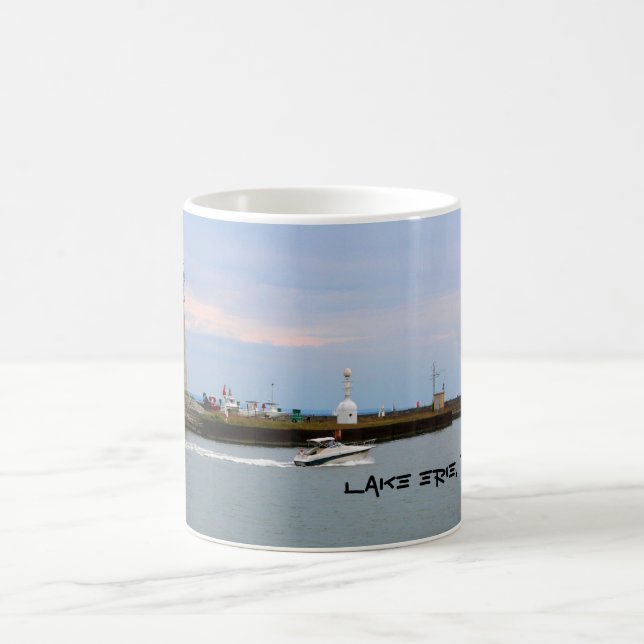 Taza De Café El lago Erie, faro del búfalo NY (Centro)