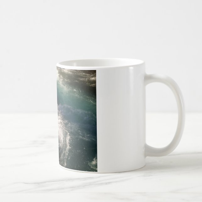 Taza De Café El Mago cae sobre el río Metolius (Derecha)