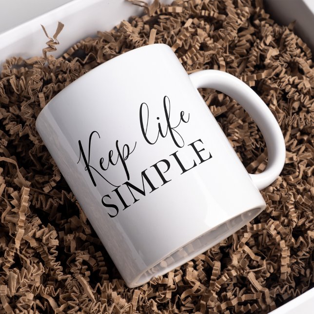Taza De Café El negro moderno mantiene la vida simple (Subido por el creador)