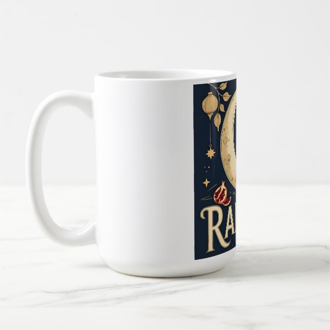 Taza De Café El Ramadán capta la luz, el ritmo. (Izquierda)