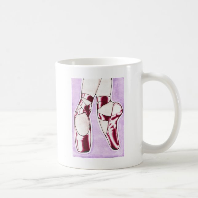 Taza De Café El rojo calza los deslizadores del ballet (Derecha)