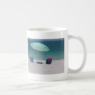 Taza De Café El tiempo de la playa está cerca