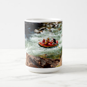 Taza De Café El transportar en balsa del agua blanca