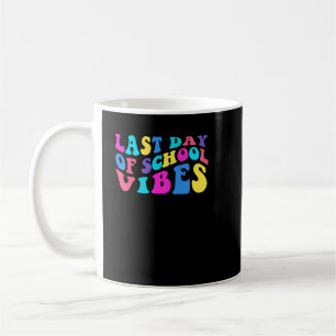 TAZA DE CAFÉ EL ÚLTIMO DÍA DE LOS VIBOS ESCOLARES