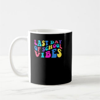 TAZA DE CAFÉ EL ÚLTIMO DÍA DE LOS VIBOS ESCOLARES