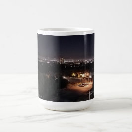 Taza De Café El valle de noche en un