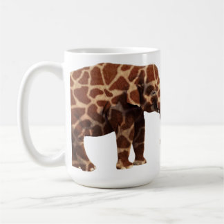 Taza De Café Elefante que piensa su una jirafa
