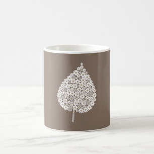 Taza De Café Elegant Floral Leaf Design – White and Soft Grey 
