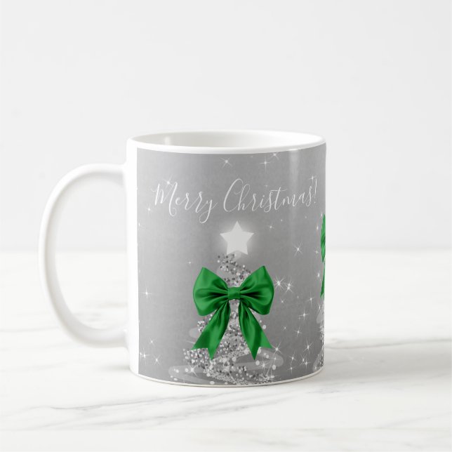 Taza De Café Elegant Holiday Silver Christmas Trees Green Bows (Izquierda)