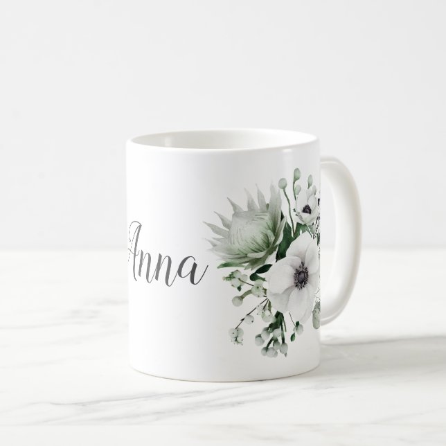 Taza De Café Elegante Anemones Blancos Protea Eucalyptus Nombre (Anverso derecho)