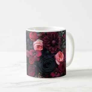 Taza De Café Elegante Arreglo Floral Oscuro Con Rosas