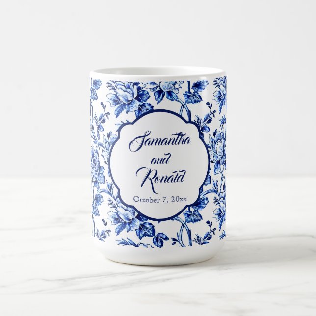 Taza De Café Elegante Boda de tela floral blanca azul (Centro)