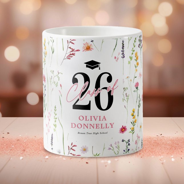 Taza De Café Elegante Graduado de Flor Silvestre 2025 (Subido por el creador)