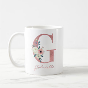 Taza De Café Elegante ramo de flores con letra G en rosa y marf
