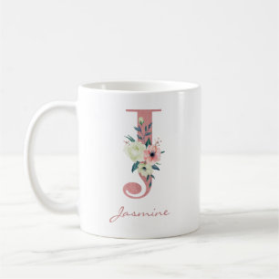 Taza De Café Elegante ramo floral de letra J rosa y marfil