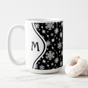Taza De Café Elegantes patrones de copos de nieve negros y blan