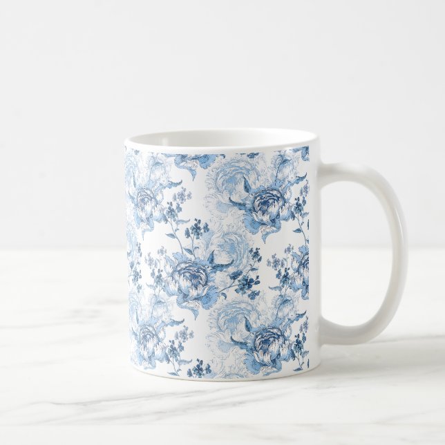 Taza De Café Elegantes Peonies con grabado azul y blanco (Derecha)
