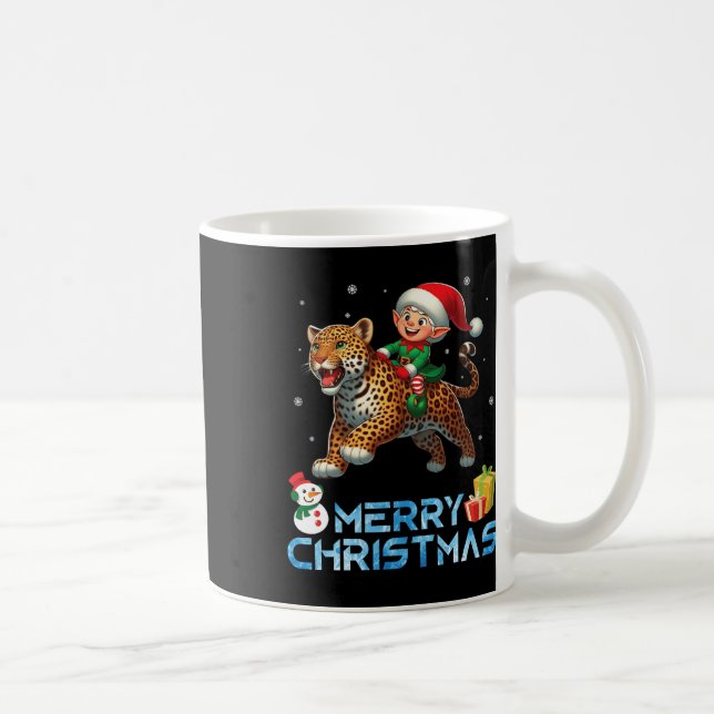 Taza De Café Elf Riding Leopard Snowman presenta Feliz Navidad (Derecha)