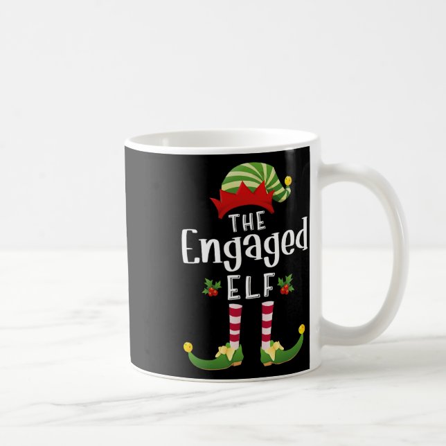Taza De Café Elfo de Navidad comprometido Pijama a juego de fie (Derecha)