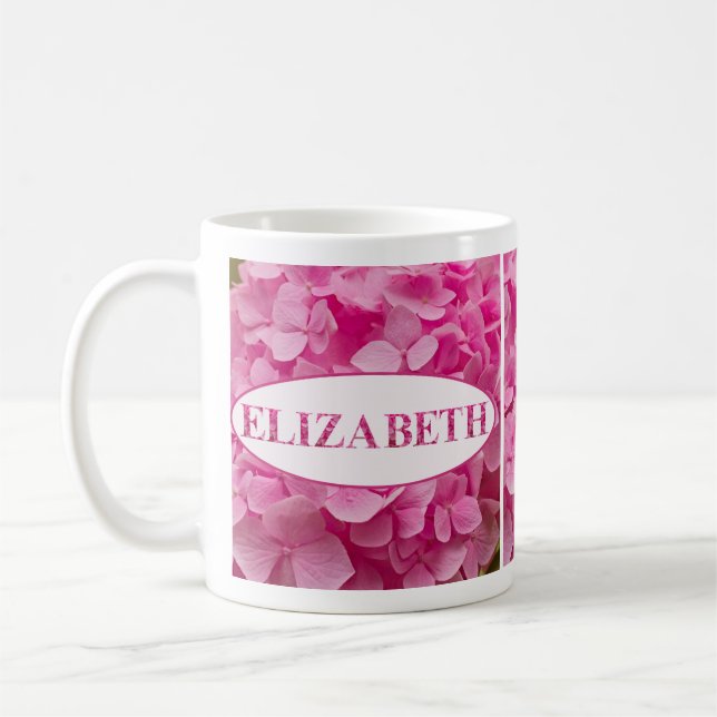 Taza De Café "Elizabeth" Nombre, Letra floral rosada de Hydrang (Izquierda)