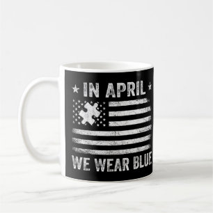 Taza De Café En Abril Usamos El Rompecabezas Azul Vintage De La