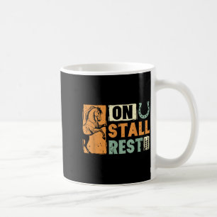 Taza De Café En descanso en el establo amante de los caballos e